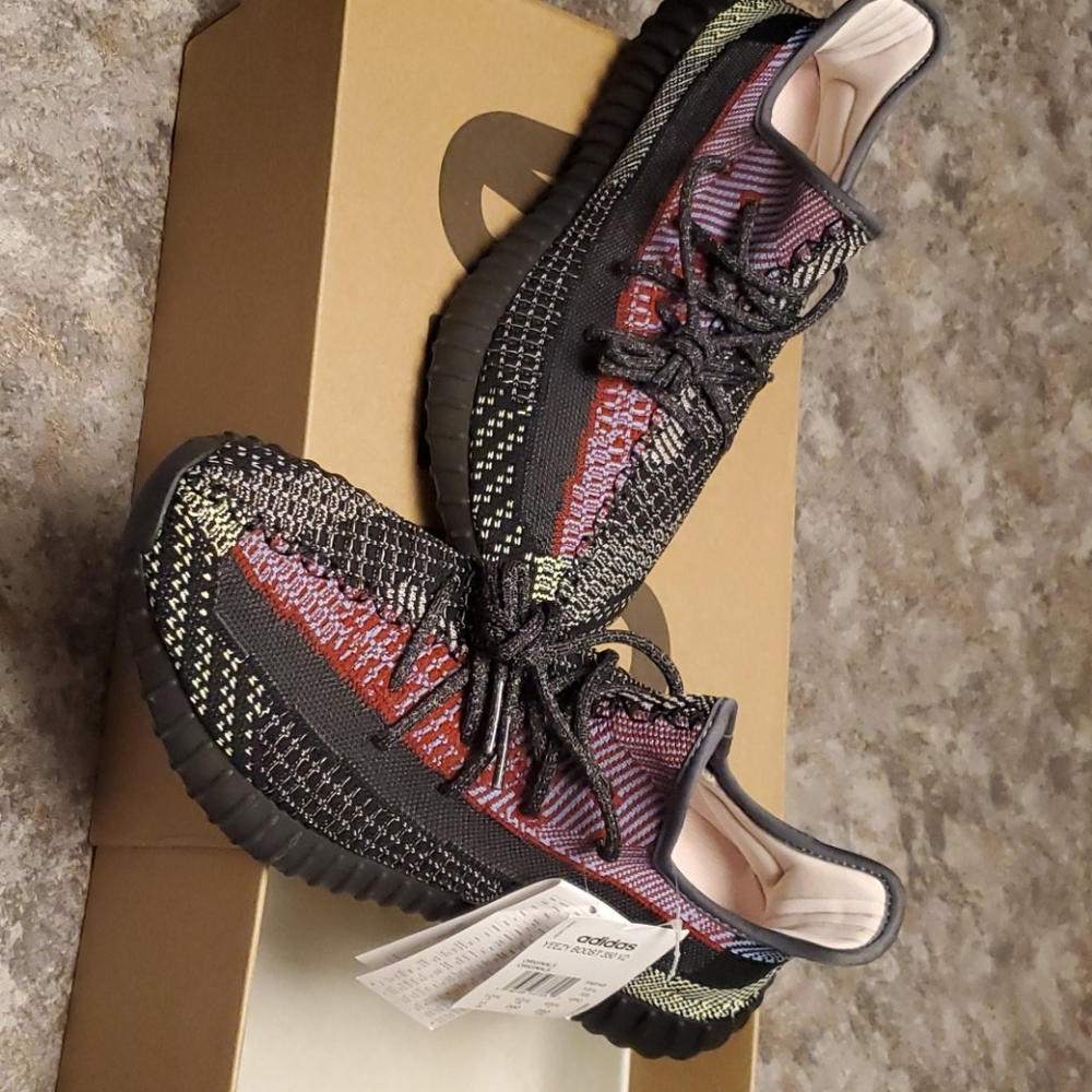 Yeezy 350 Yecheil size 11